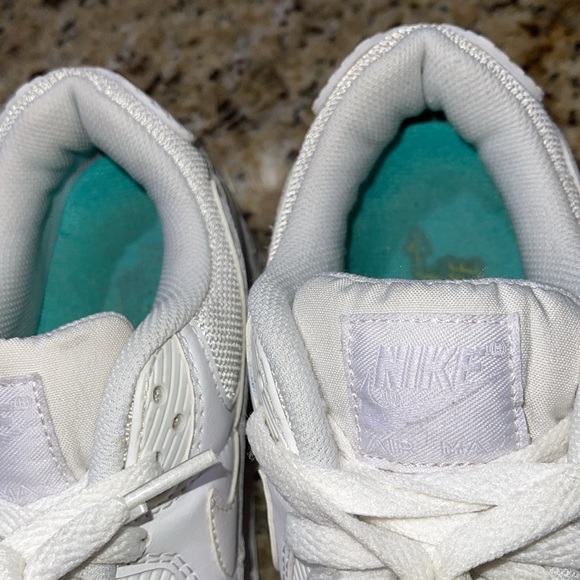 Nike Air Max 90 - Picture 2 of 10